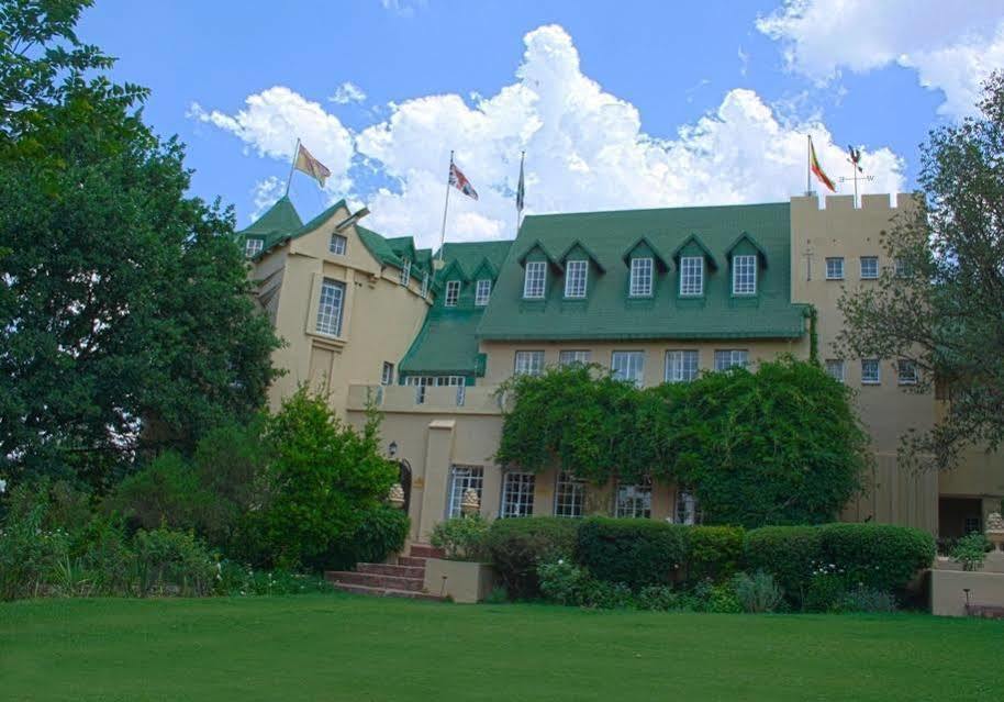Chartwell Castle & Guest House ภายนอก รูปภาพ